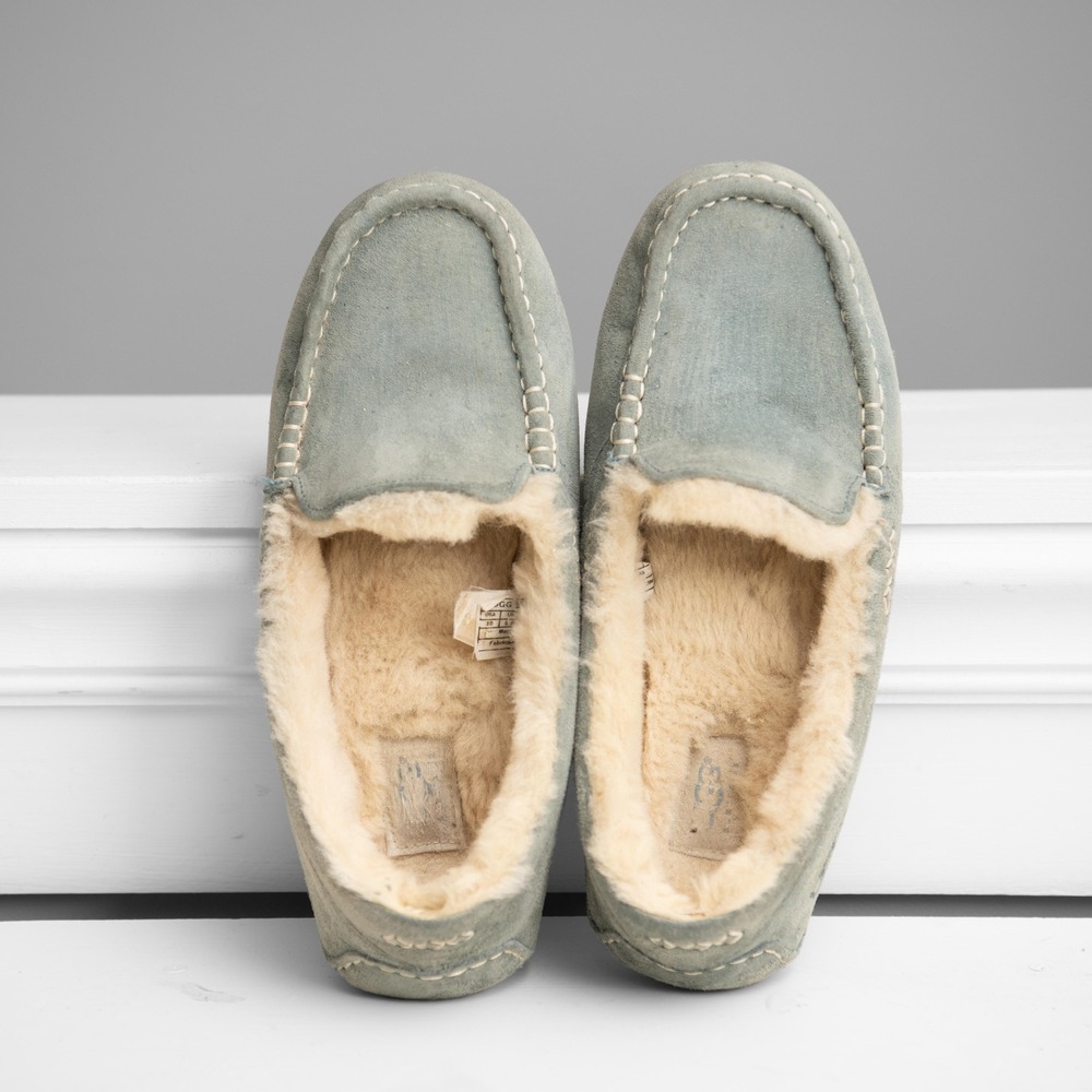 UGG Ansley Suede Wool Lined Moccasin Slippers Sz 10 Cozy Loungewear CabinCore